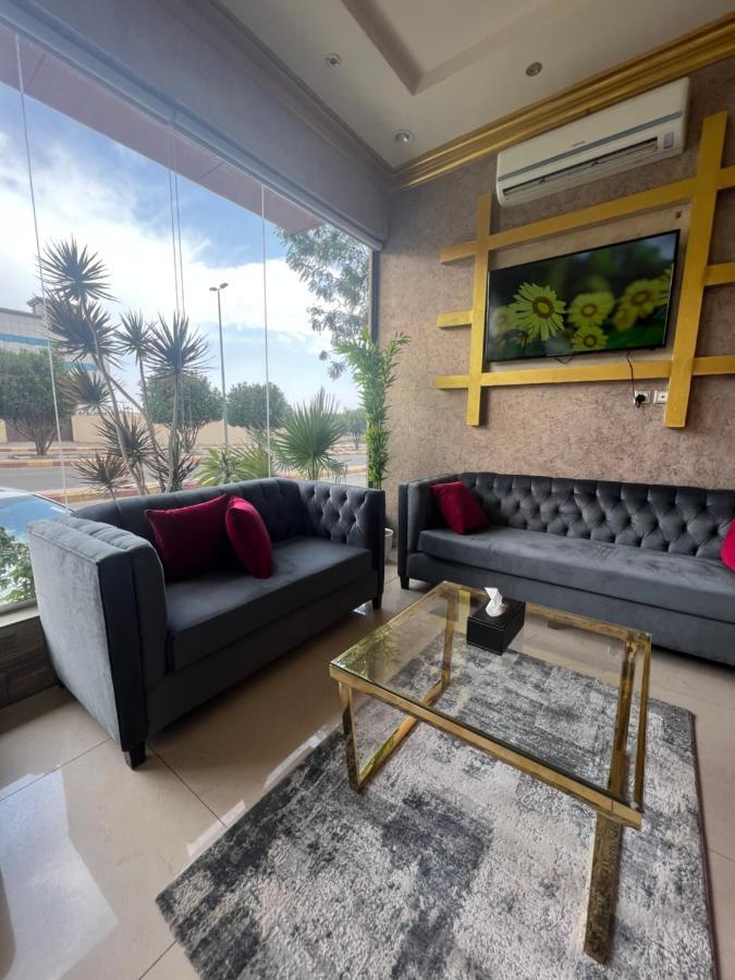أجنحة ورد للوحدات الفندقية Chamis Muszajt Zewnętrze zdjęcie